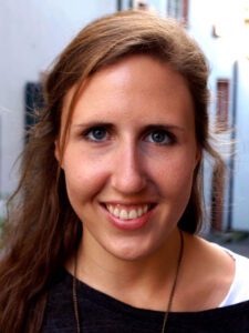 Portrait Bild von Jana Samland.